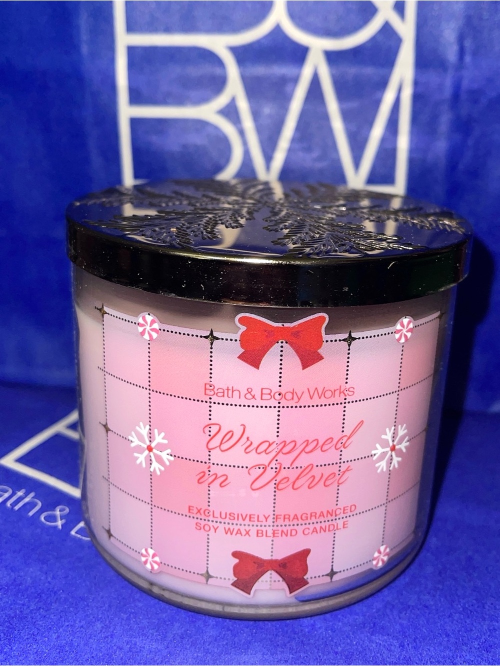 BATH & BODY WORKS WRAPPED IN VELVET 3 WICK CANDLE